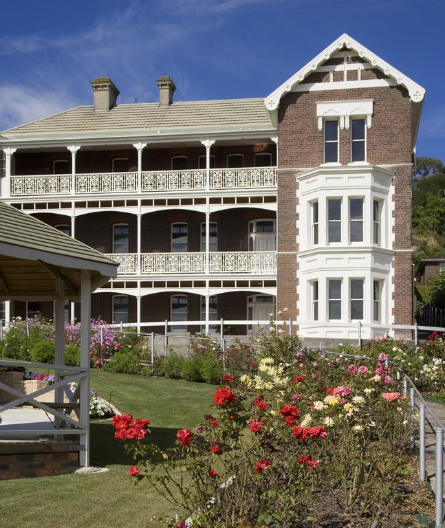 Auldington Hotel ロンセストン エクステリア 写真